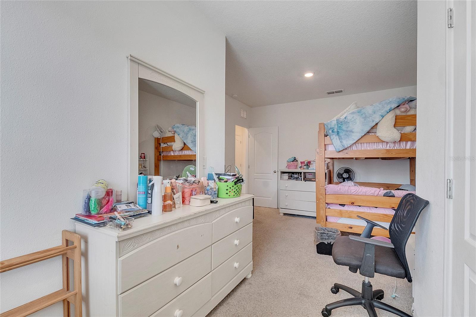1394 YELLOW FINCH DR, DAVENPORT, FL, 33837