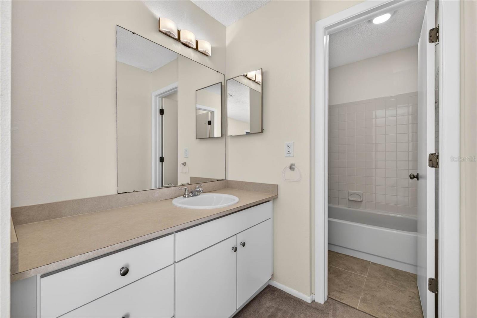 4843 NAPOLI CT NE, ST PETERSBURG, FL, 33703