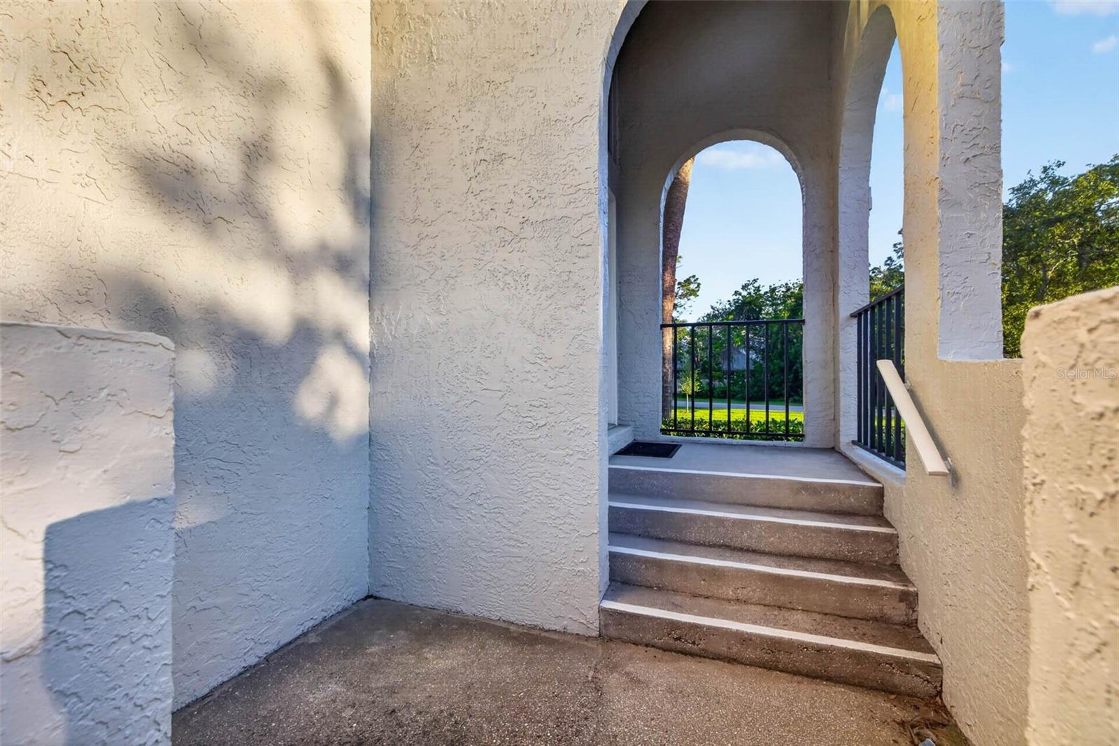 4843 NAPOLI CT NE, ST PETERSBURG, FL, 33703