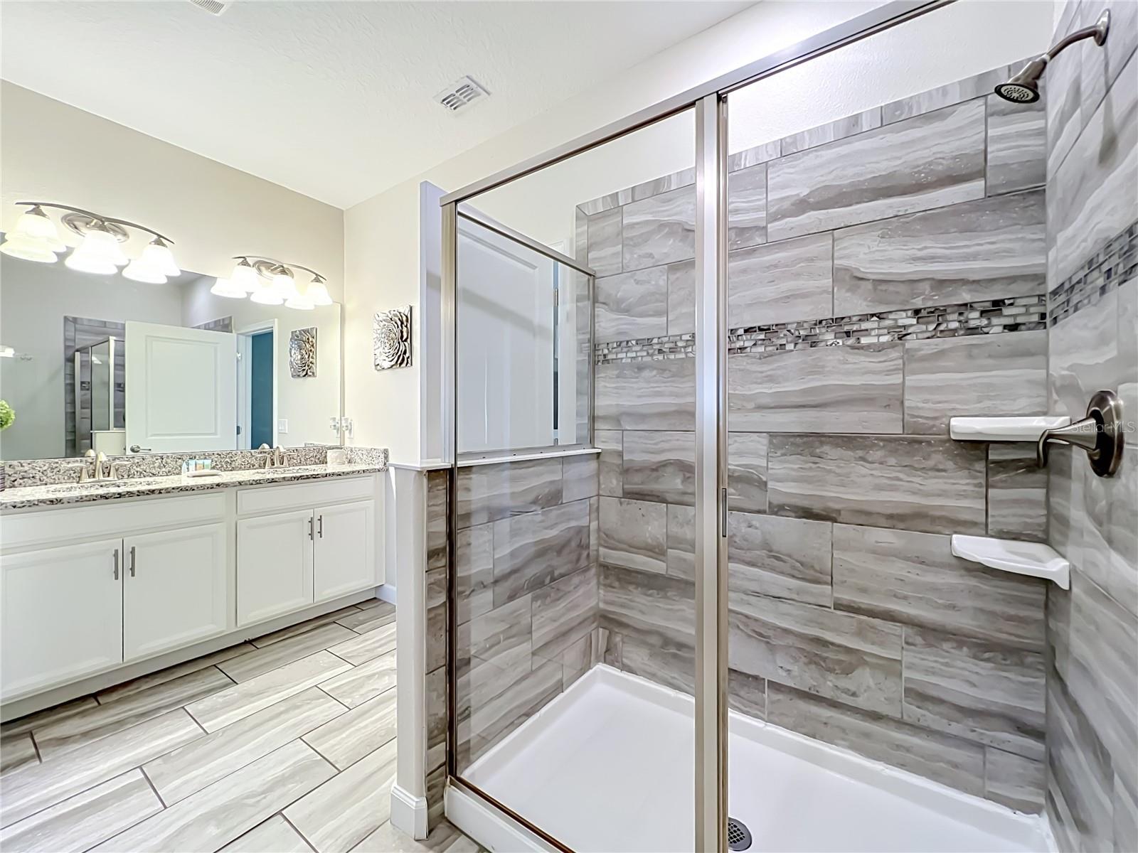 1505 ROLLING FAIRWAY DR, DAVENPORT, FL, 33896