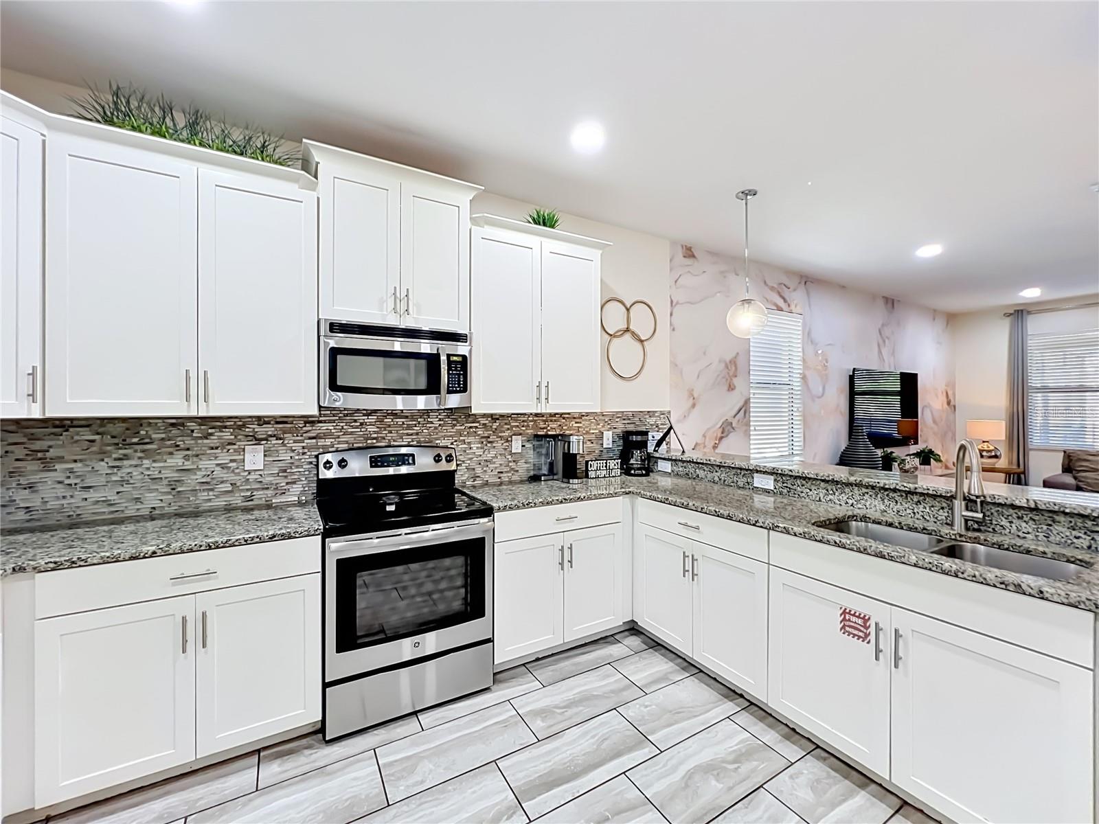 1505 ROLLING FAIRWAY DR, DAVENPORT, FL, 33896