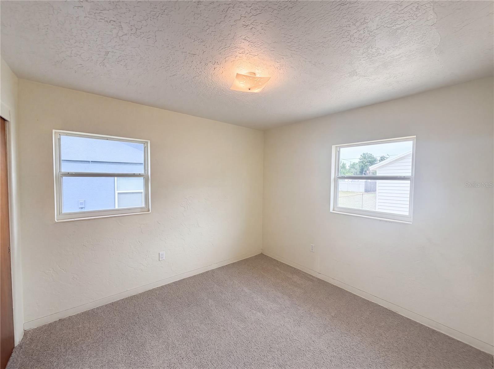 1215 CARLTON AVE, LAKE WALES, FL, 33853