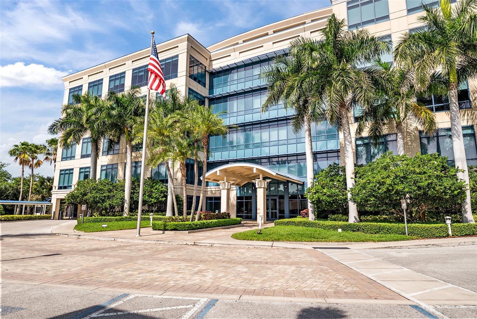 5550 W EXECUTIVE DR #250, TAMPA, FL, 33609