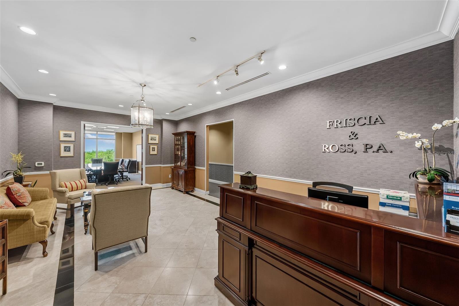 5550 W EXECUTIVE DR #250, TAMPA, FL, 33609