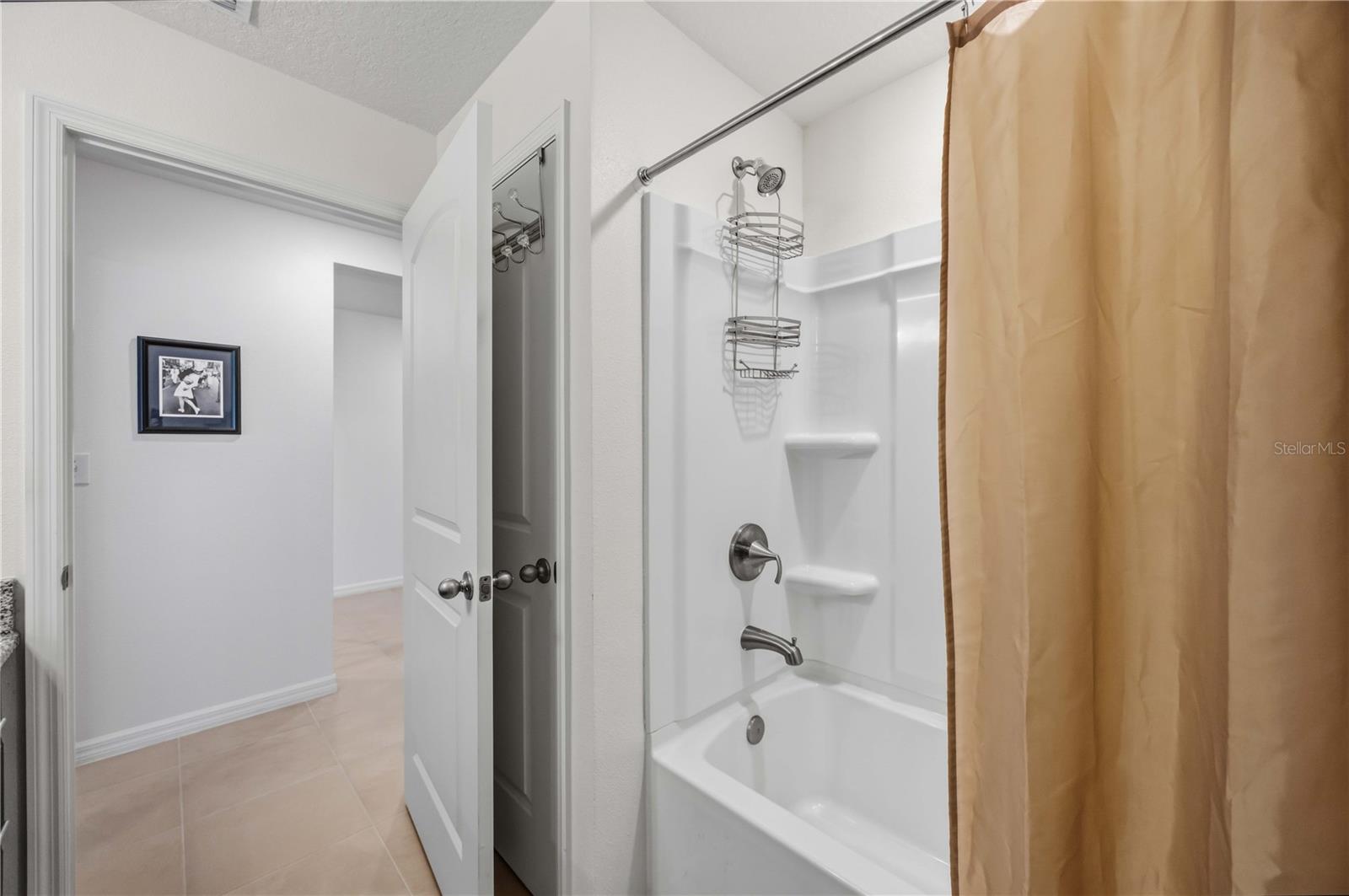 3576 74TH AVENUE CIR E, SARASOTA, FL, 34243