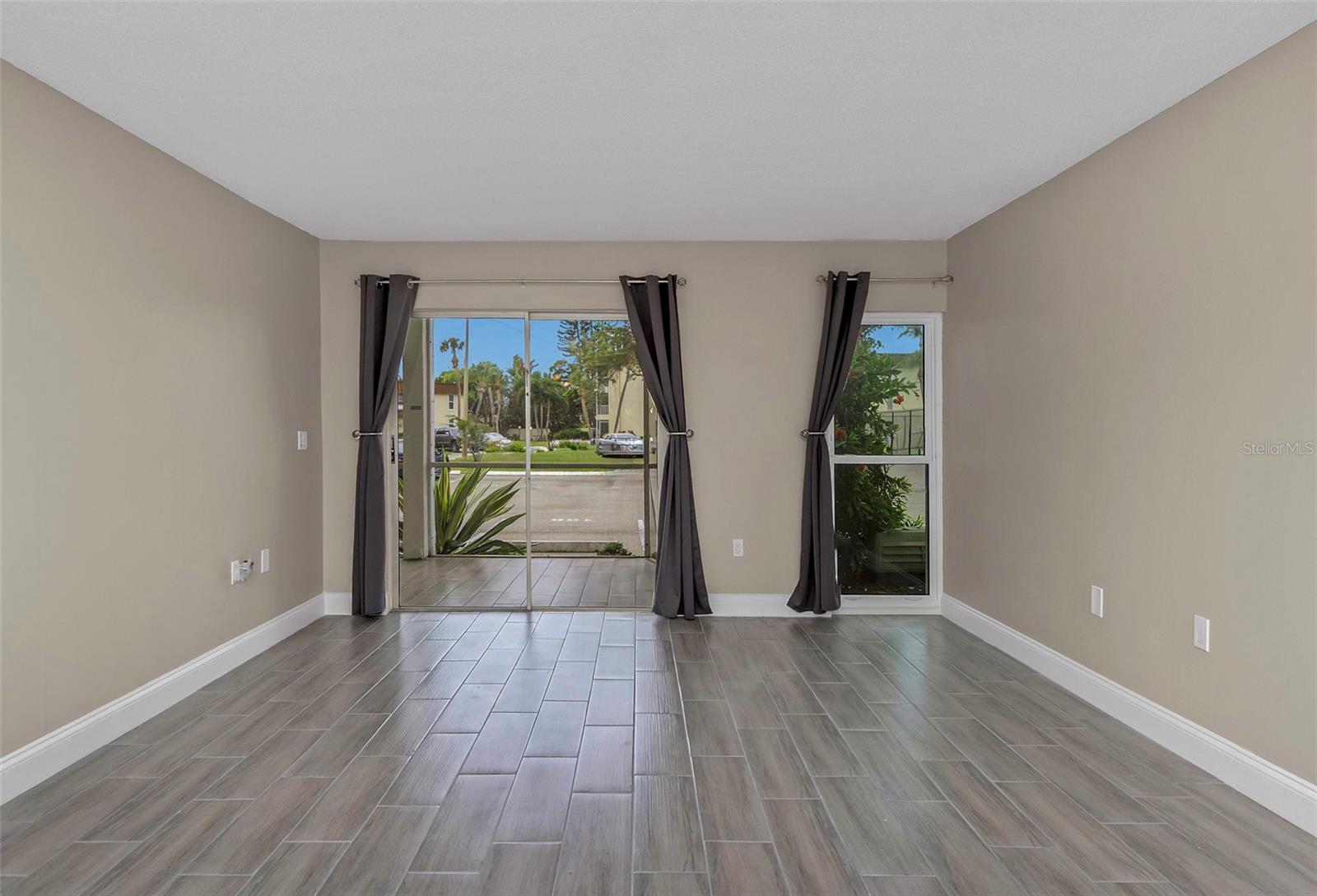 4910 38TH WAY S #111, ST PETERSBURG, FL, 33711