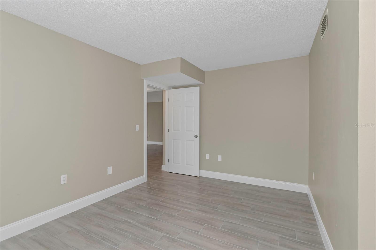4910 38TH WAY S #111, ST PETERSBURG, FL, 33711