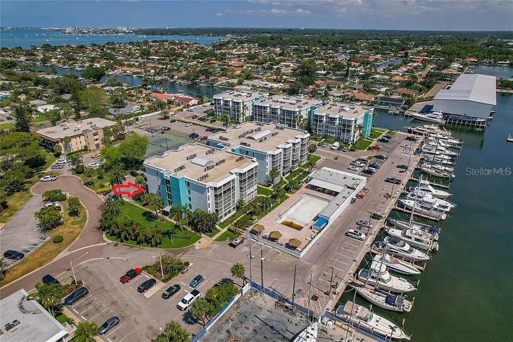 4910 38TH WAY S #111, ST PETERSBURG, FL, 33711