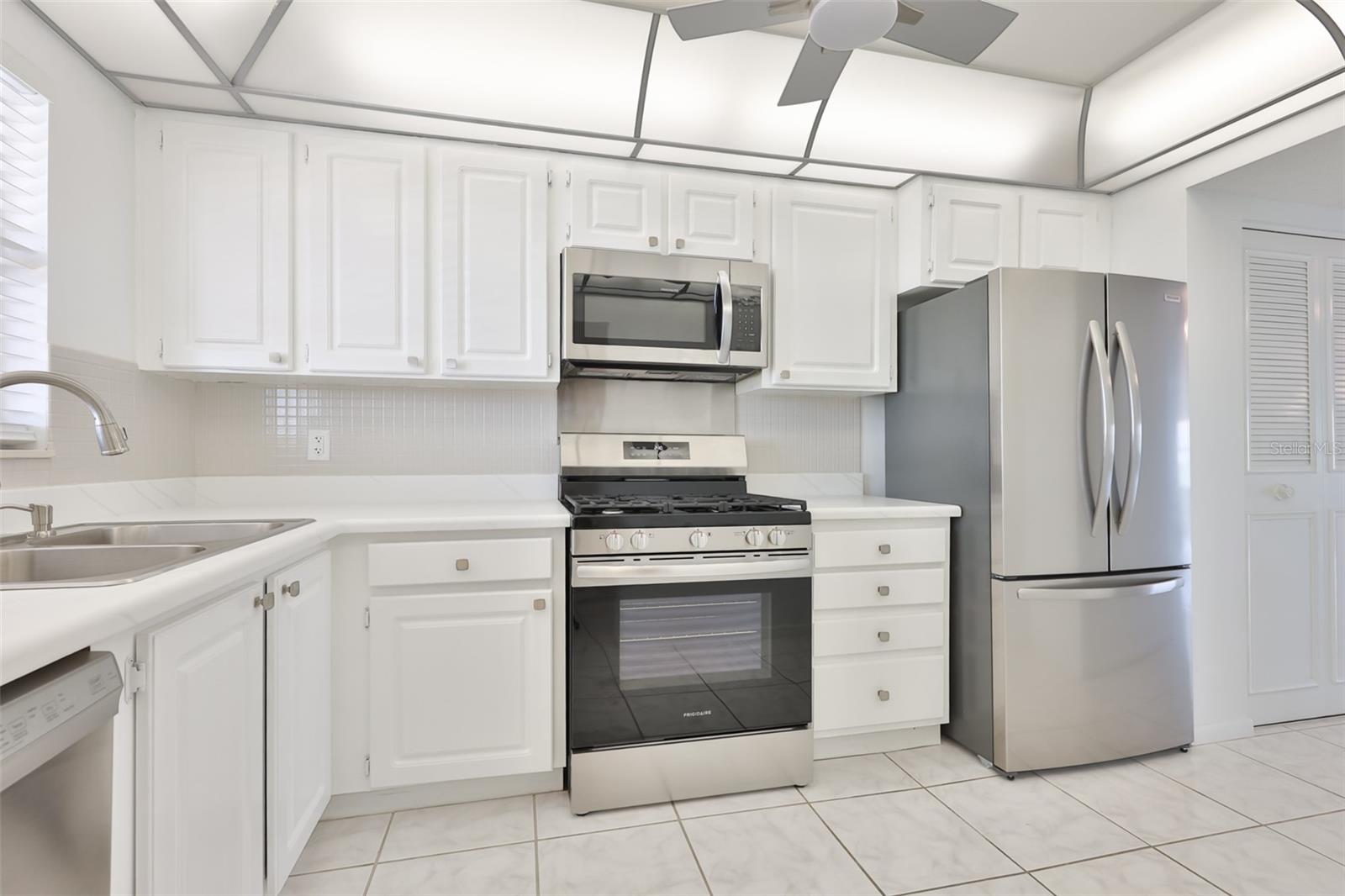 5980 SHORE BLVD S #907, GULFPORT, FL, 33707