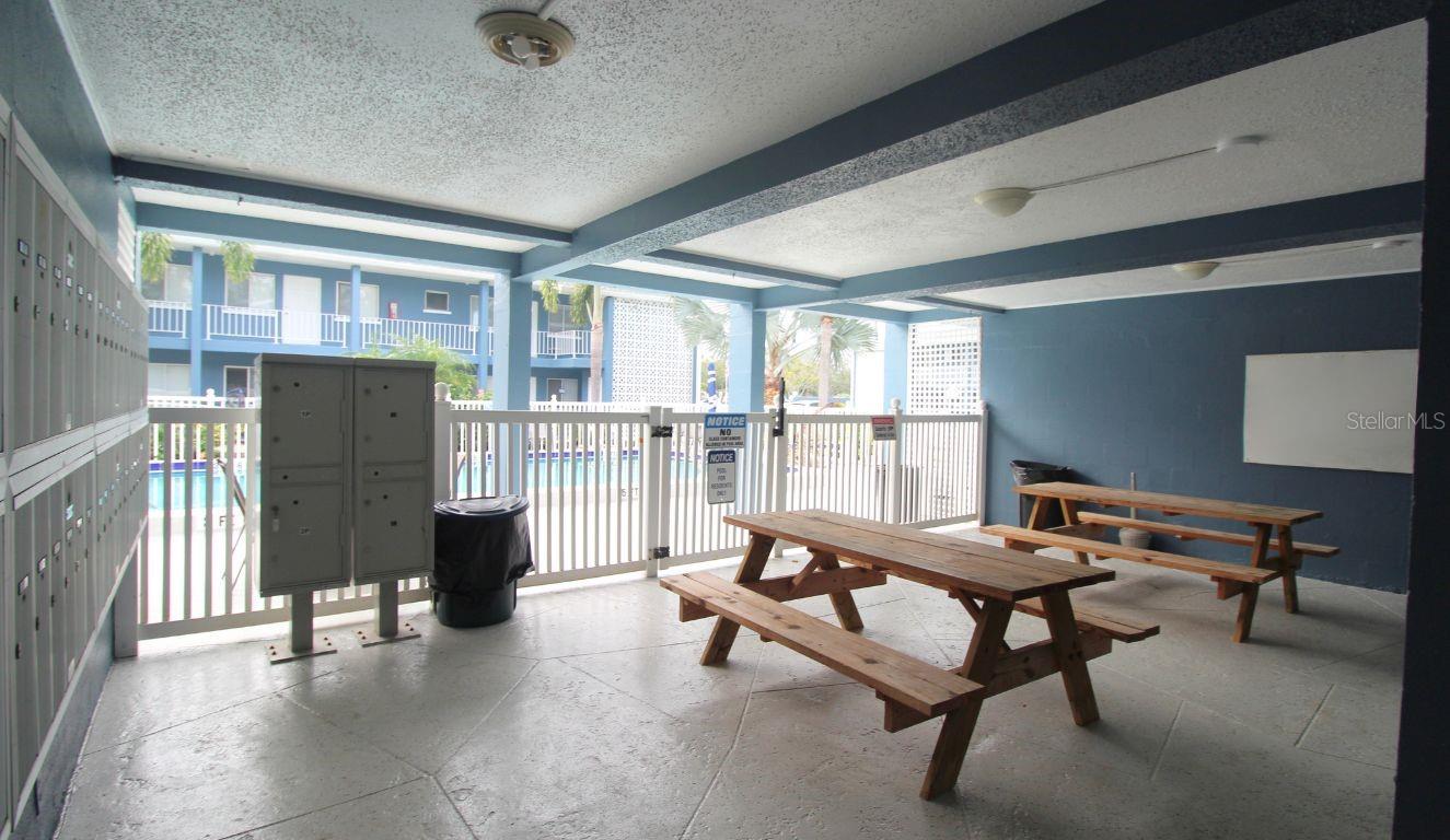 3001 BEE RIDGE RD #202, SARASOTA, FL, 34239