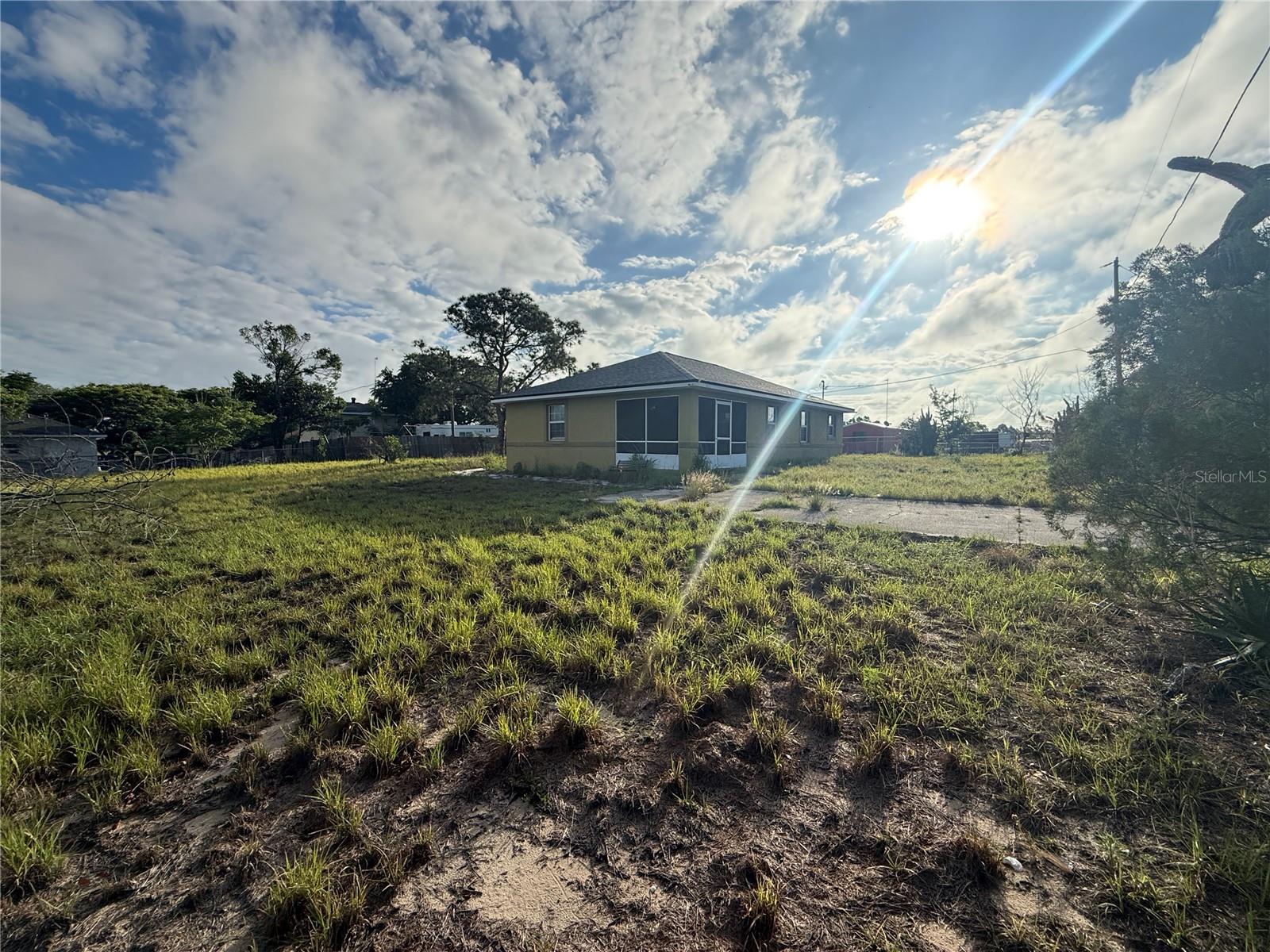 LAKE WALES, FL, 33859