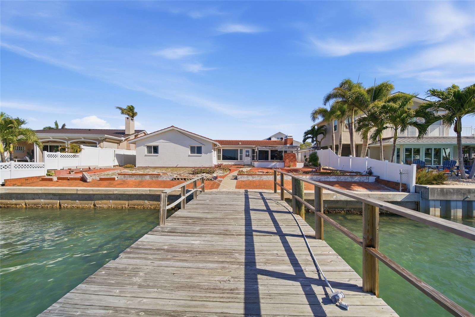 4 BELLEVUE DR, TREASURE ISLAND, FL, 33706