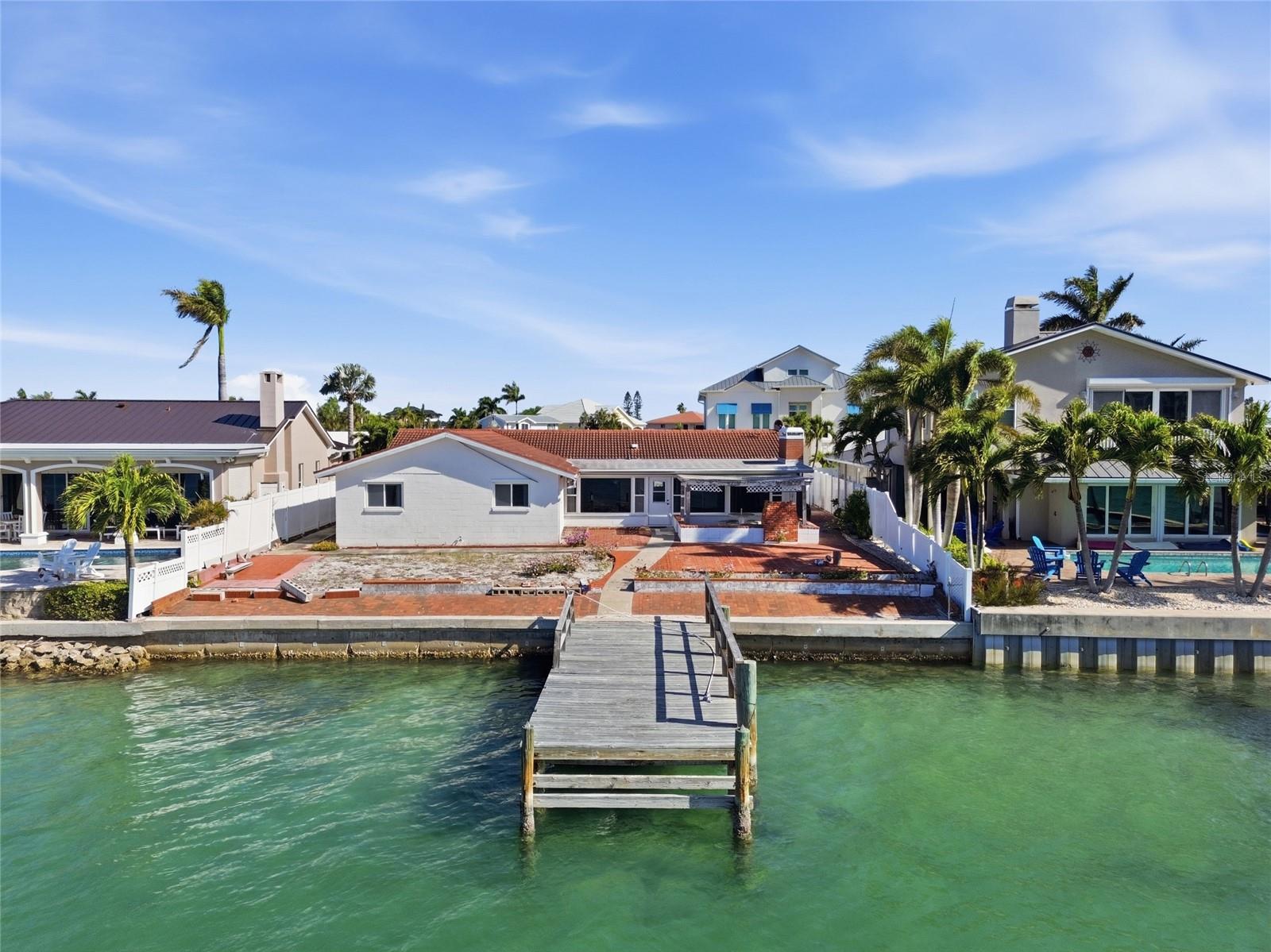 4 BELLEVUE DR, TREASURE ISLAND, FL, 33706