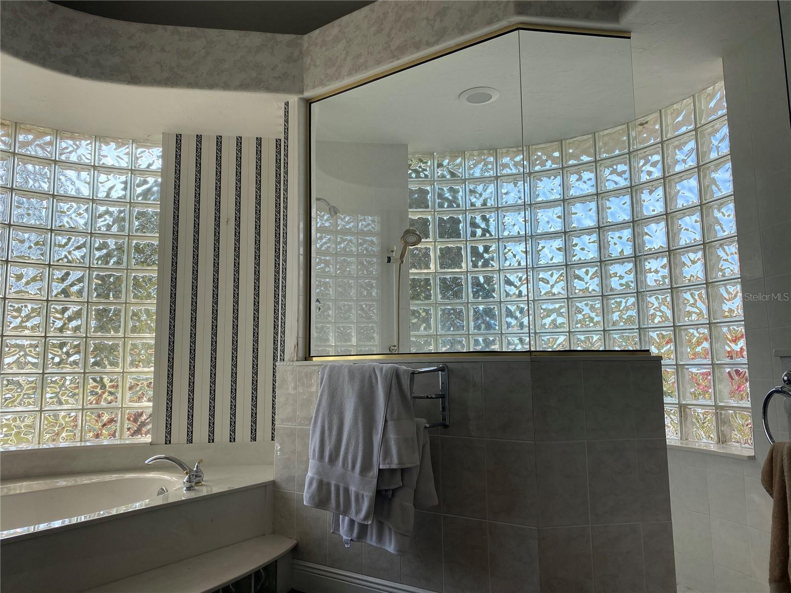 8758 WILD DUNES DR, SARASOTA, FL, 34241