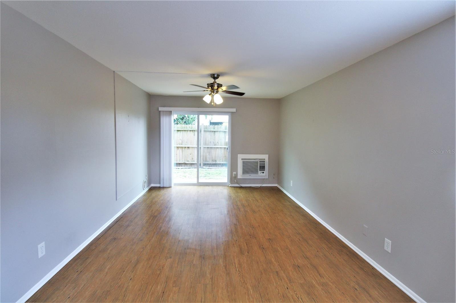 3001 BEE RIDGE RD #124, SARASOTA, FL, 34239
