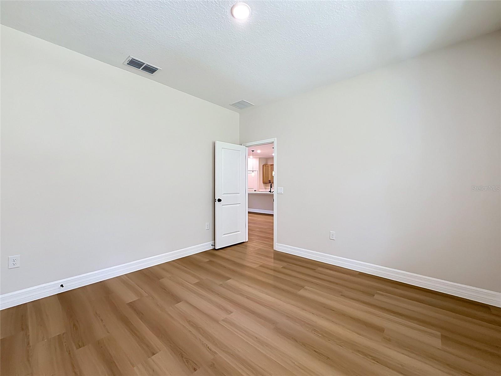31825 NUTMEG AVE, EUSTIS, FL, 32736
