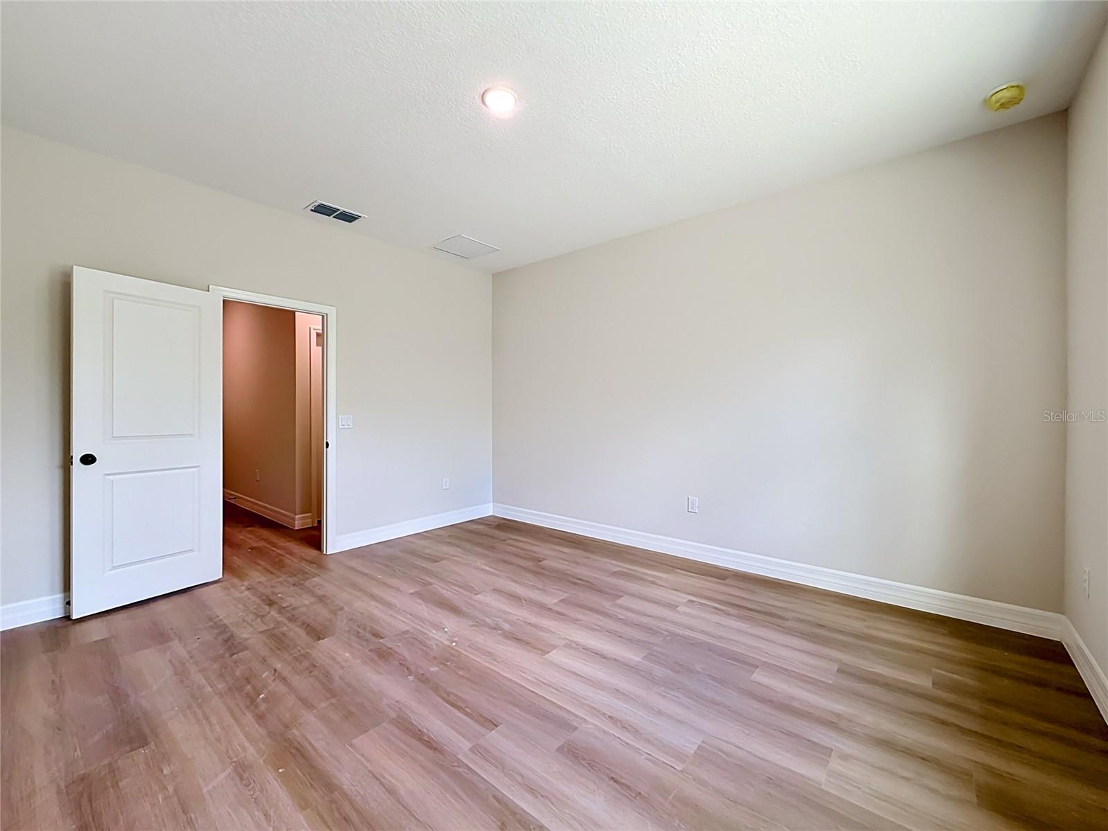 31825 NUTMEG AVE, EUSTIS, FL, 32736