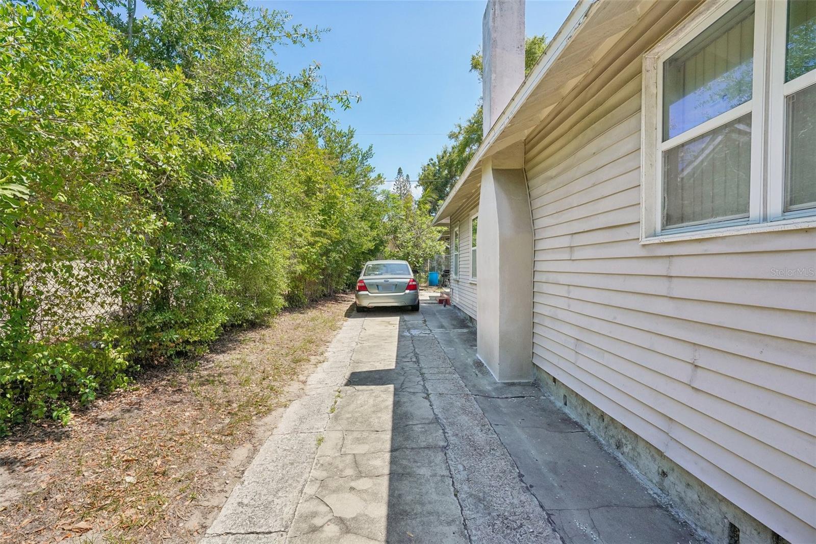 1028 8TH AVE S, ST PETERSBURG, FL, 33705