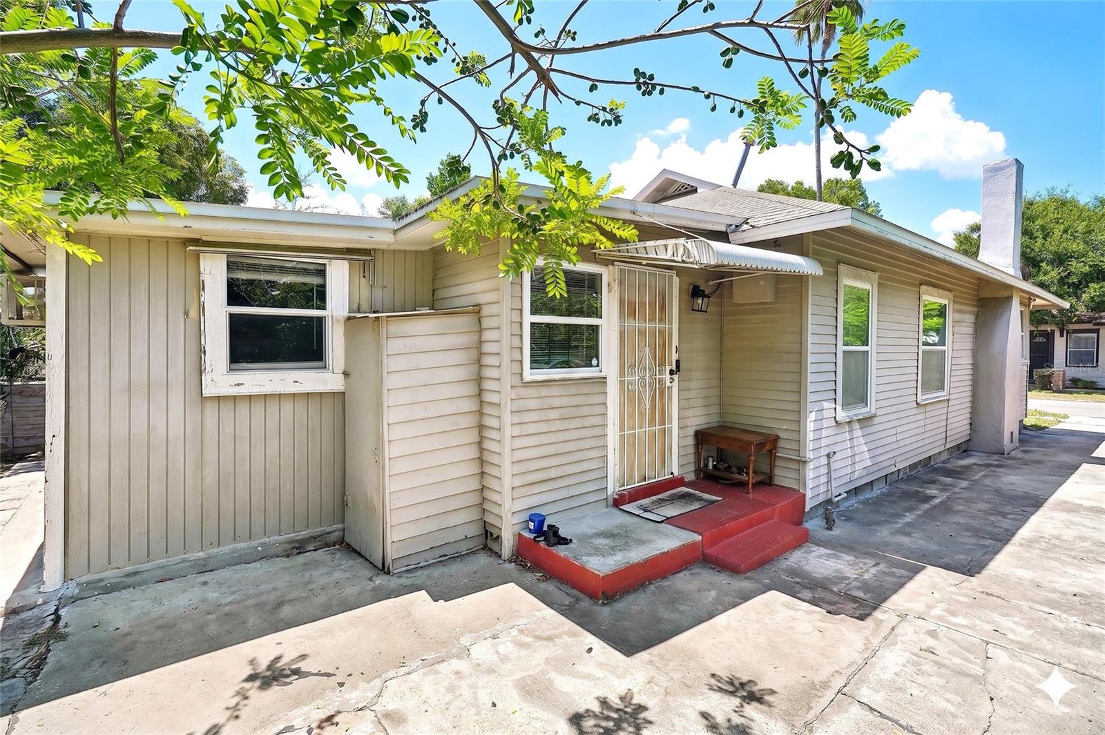 1028 8TH AVE S, ST PETERSBURG, FL, 33705