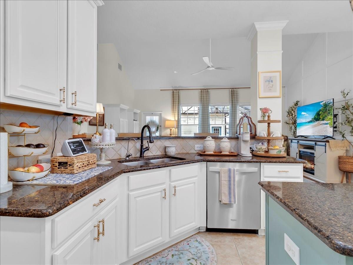 16033 MULBERRYPARK CIR, LITHIA, FL, 33547