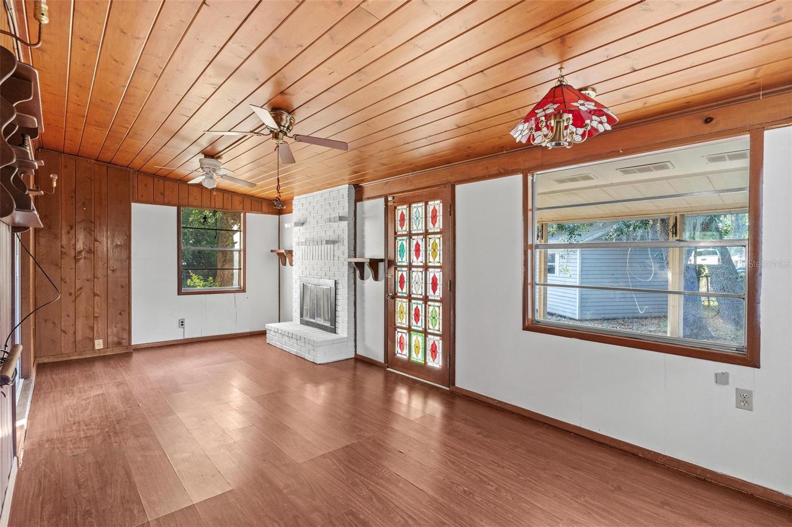 803 CAROL CT, TAVARES, FL, 32778