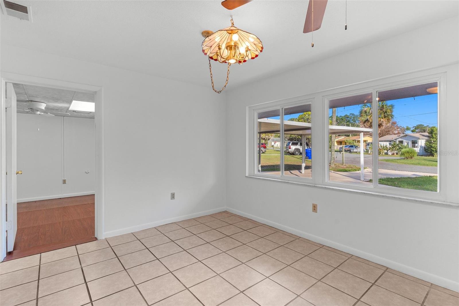 803 CAROL CT, TAVARES, FL, 32778