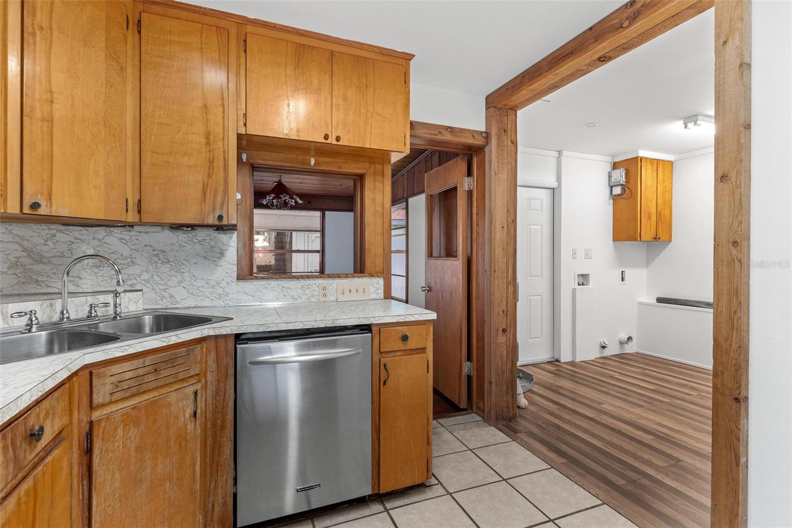 803 CAROL CT, TAVARES, FL, 32778