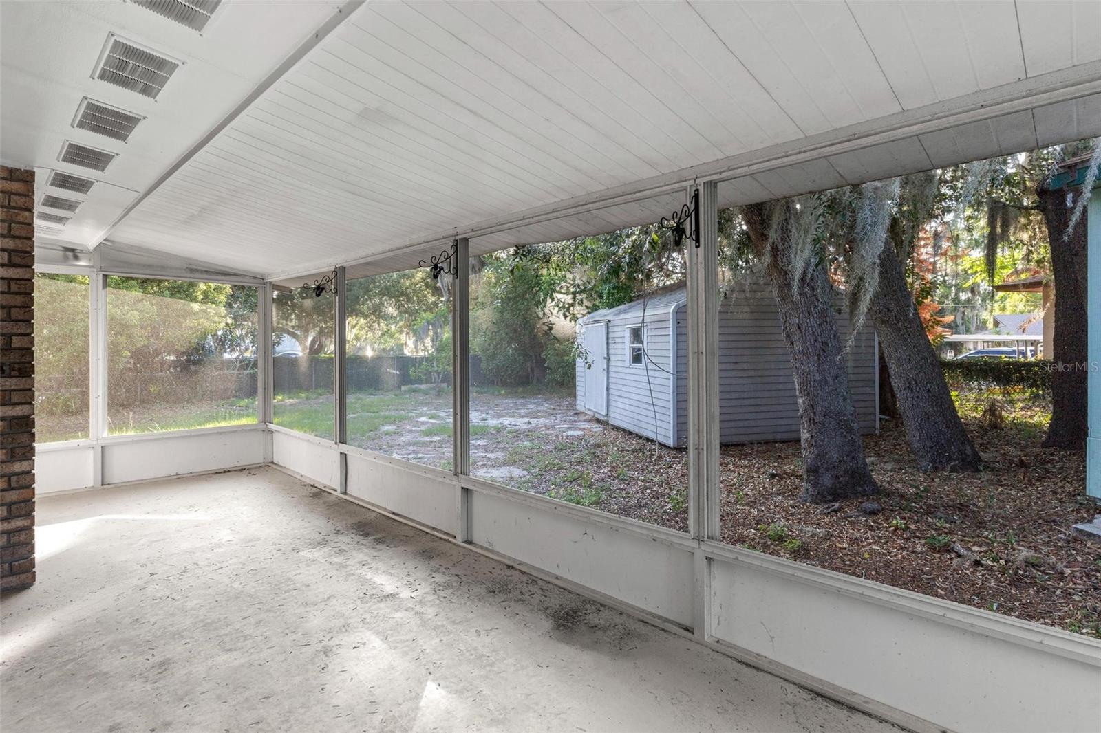 803 CAROL CT, TAVARES, FL, 32778