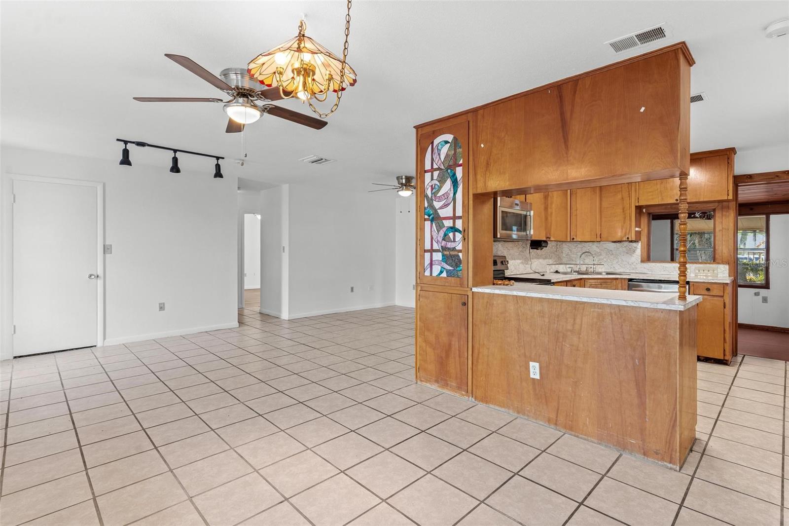 803 CAROL CT, TAVARES, FL, 32778