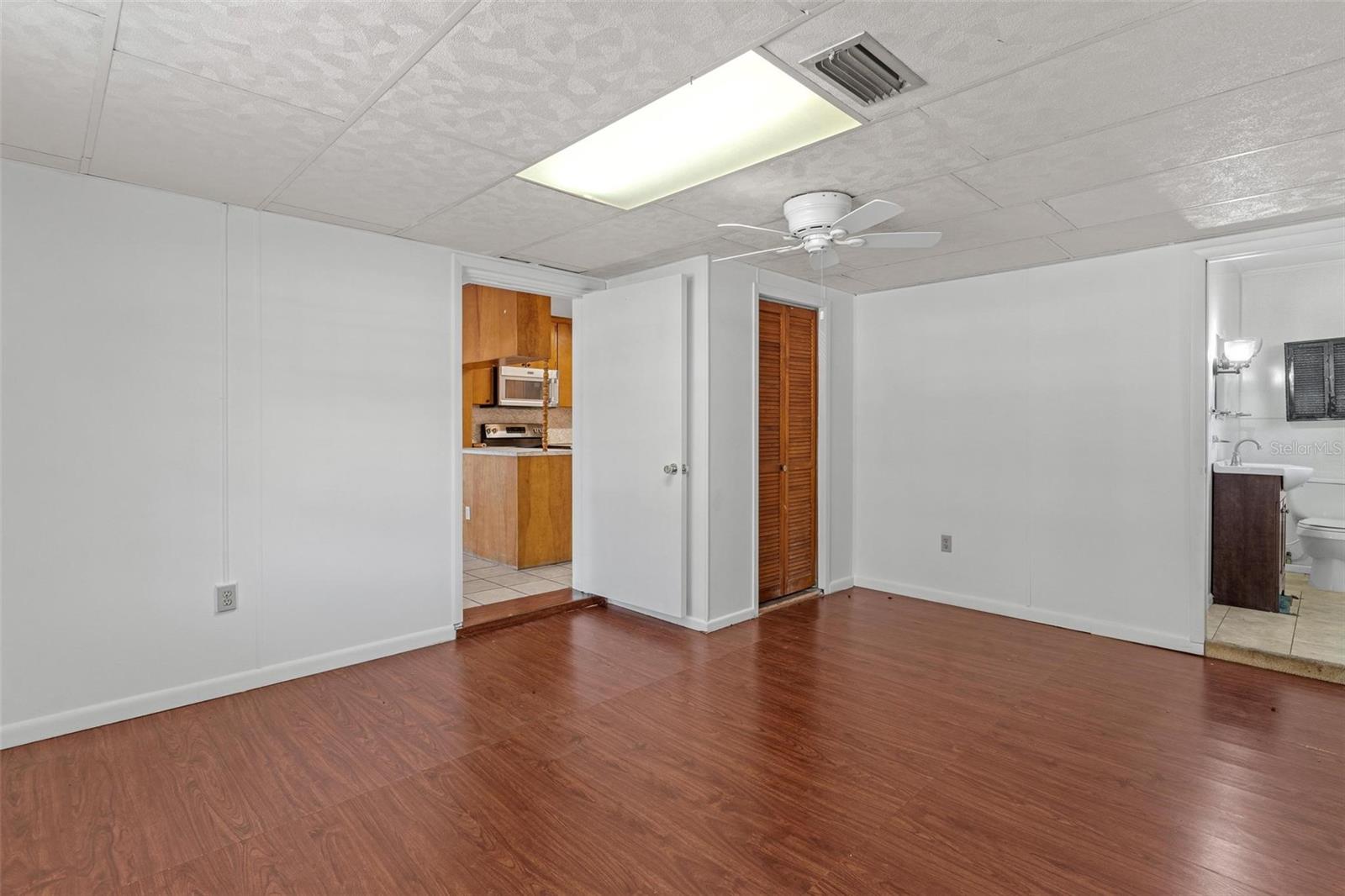 803 CAROL CT, TAVARES, FL, 32778