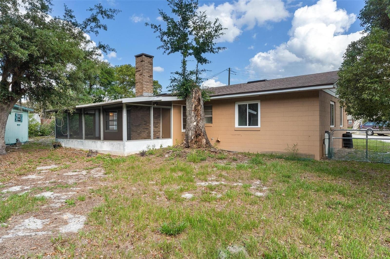 803 CAROL CT, TAVARES, FL, 32778