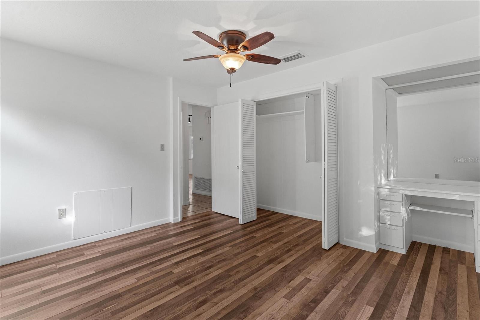 803 CAROL CT, TAVARES, FL, 32778