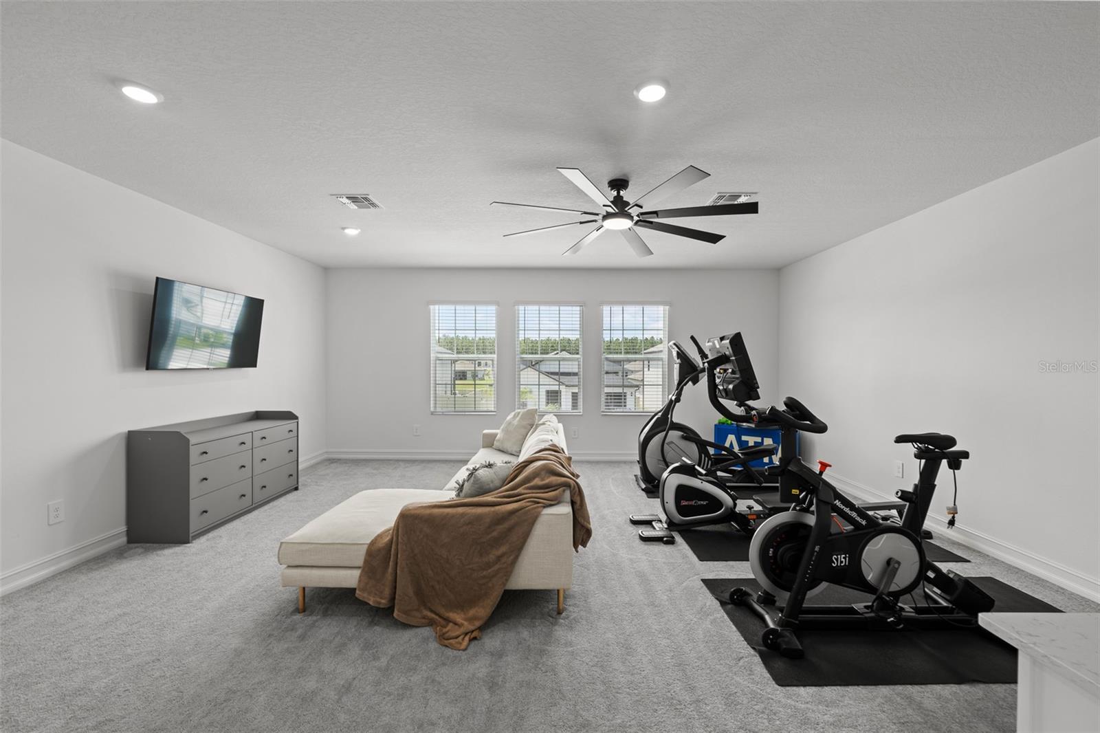 18242 SERENE LAKE LOOP, LUTZ, FL, 33548