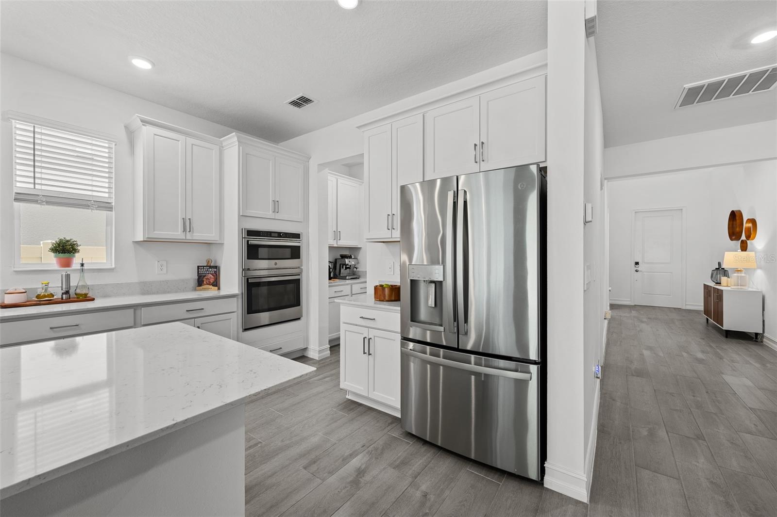 18242 SERENE LAKE LOOP, LUTZ, FL, 33548