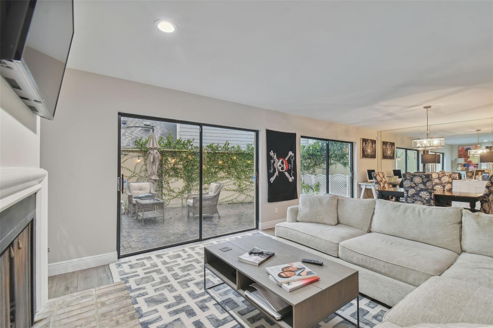 3530 VILLAGE WAY #3, TAMPA, FL, 33629