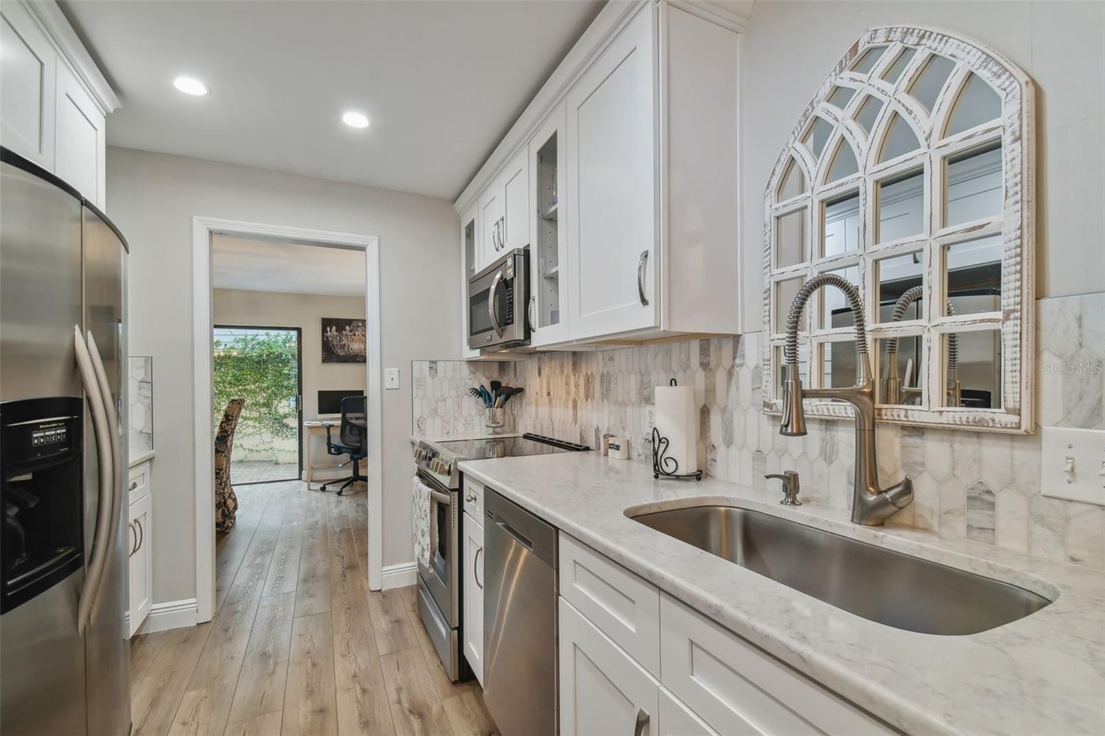 3530 VILLAGE WAY #3, TAMPA, FL, 33629