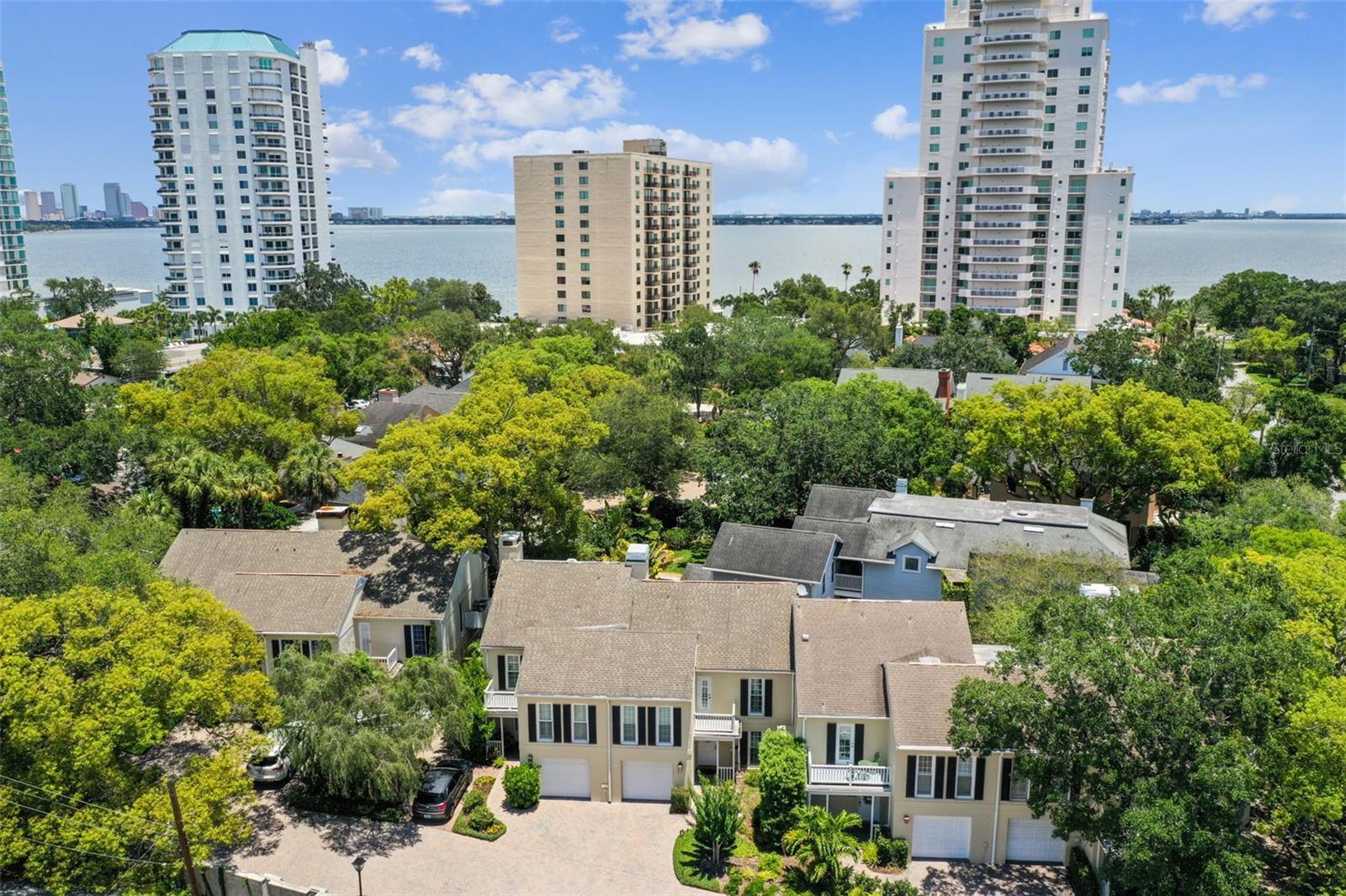 3530 VILLAGE WAY #3, TAMPA, FL, 33629