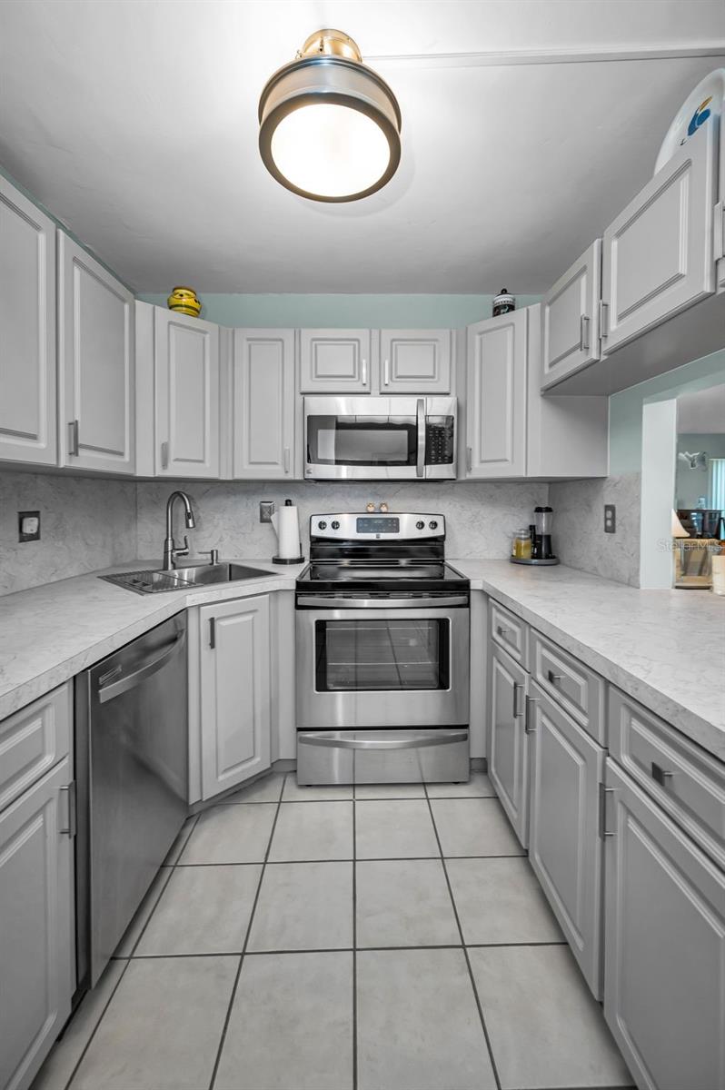 1870 PINE RIDGE WAY W #G1, PALM HARBOR, FL, 34684