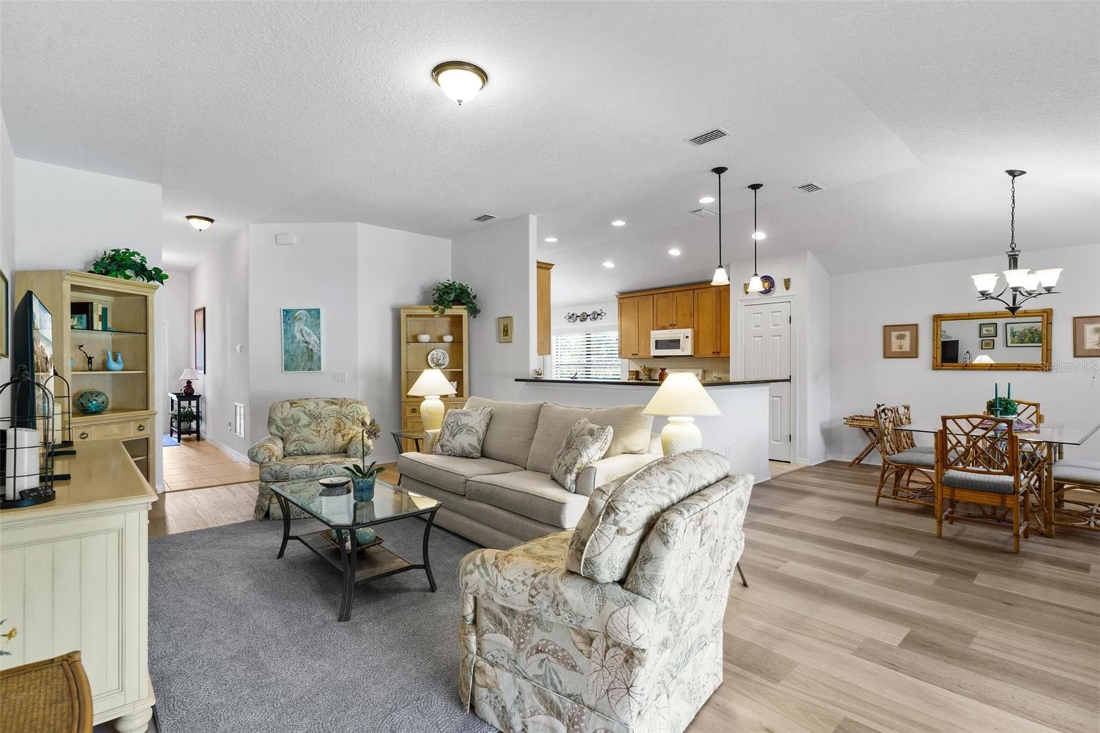 6115 LANDINGS BLVD, LADY LAKE, FL, 32159