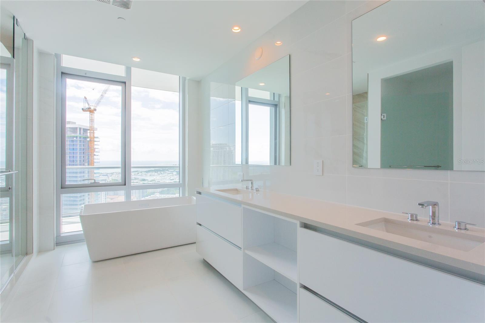 400 CENTRAL AVE #2601, ST PETERSBURG, FL, 33701