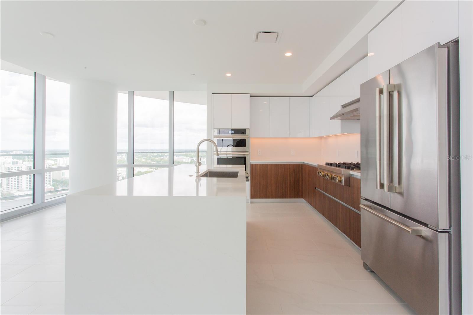 400 CENTRAL AVE #2601, ST PETERSBURG, FL, 33701