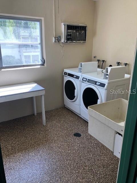 5725 80TH ST N #404, ST PETERSBURG, FL, 33709