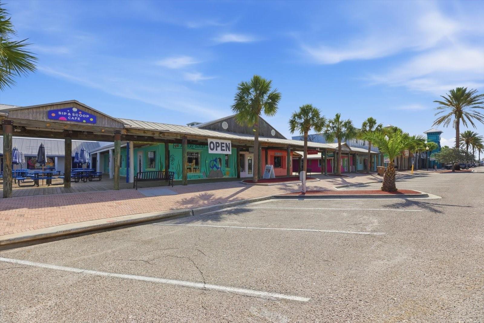 337 REX PL #A, MADEIRA BEACH, FL, 33708