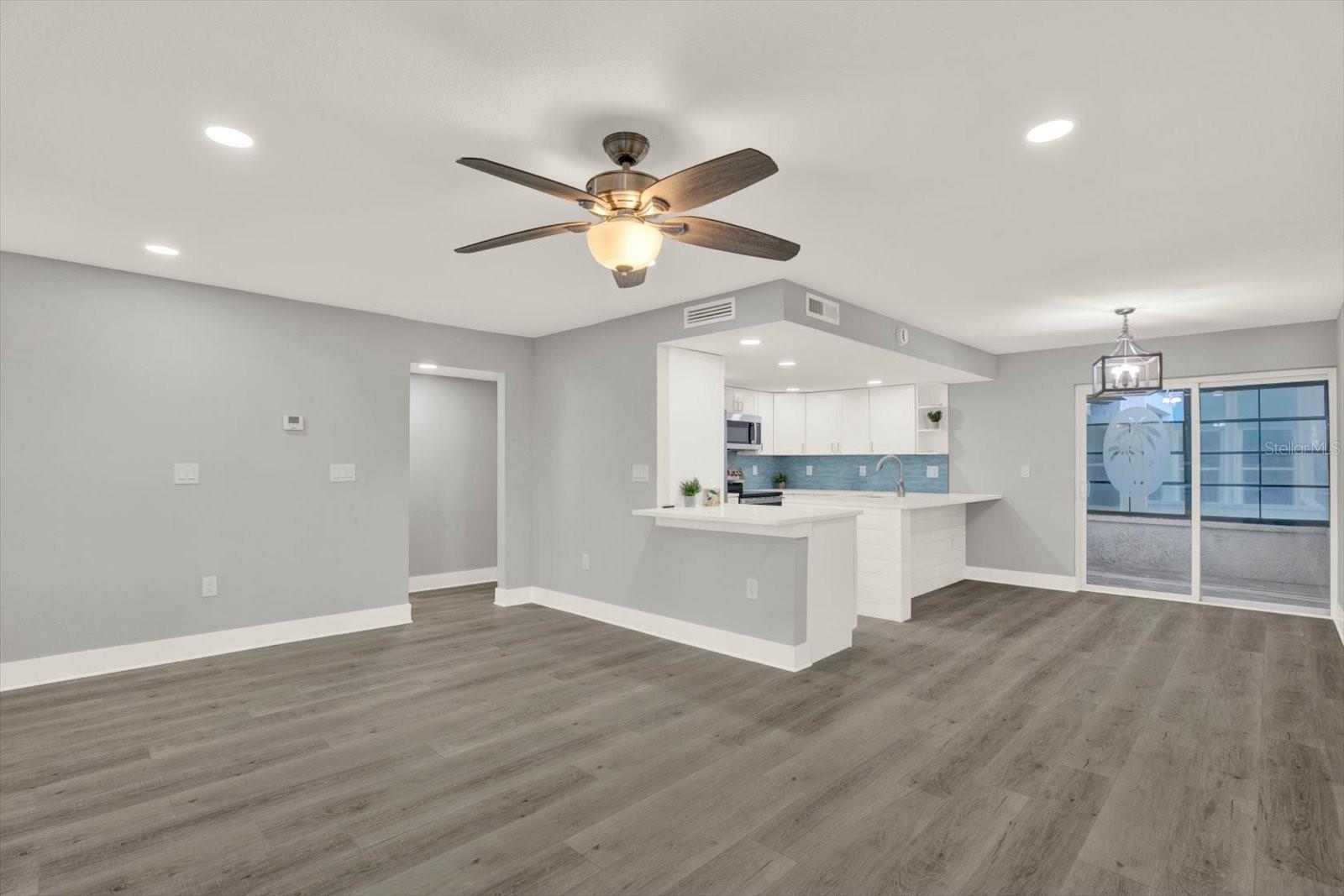 337 REX PL #A, MADEIRA BEACH, FL, 33708