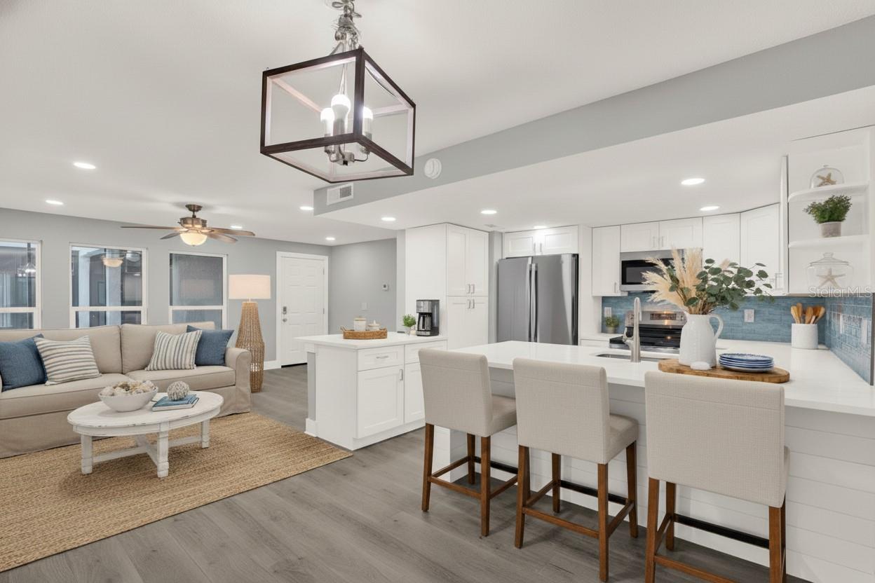 337 REX PL #A, MADEIRA BEACH, FL, 33708