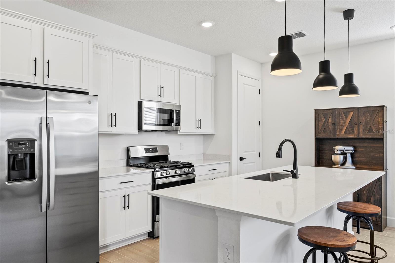 6026 JENSEN VIEW AVE, APOLLO BEACH, FL, 33572