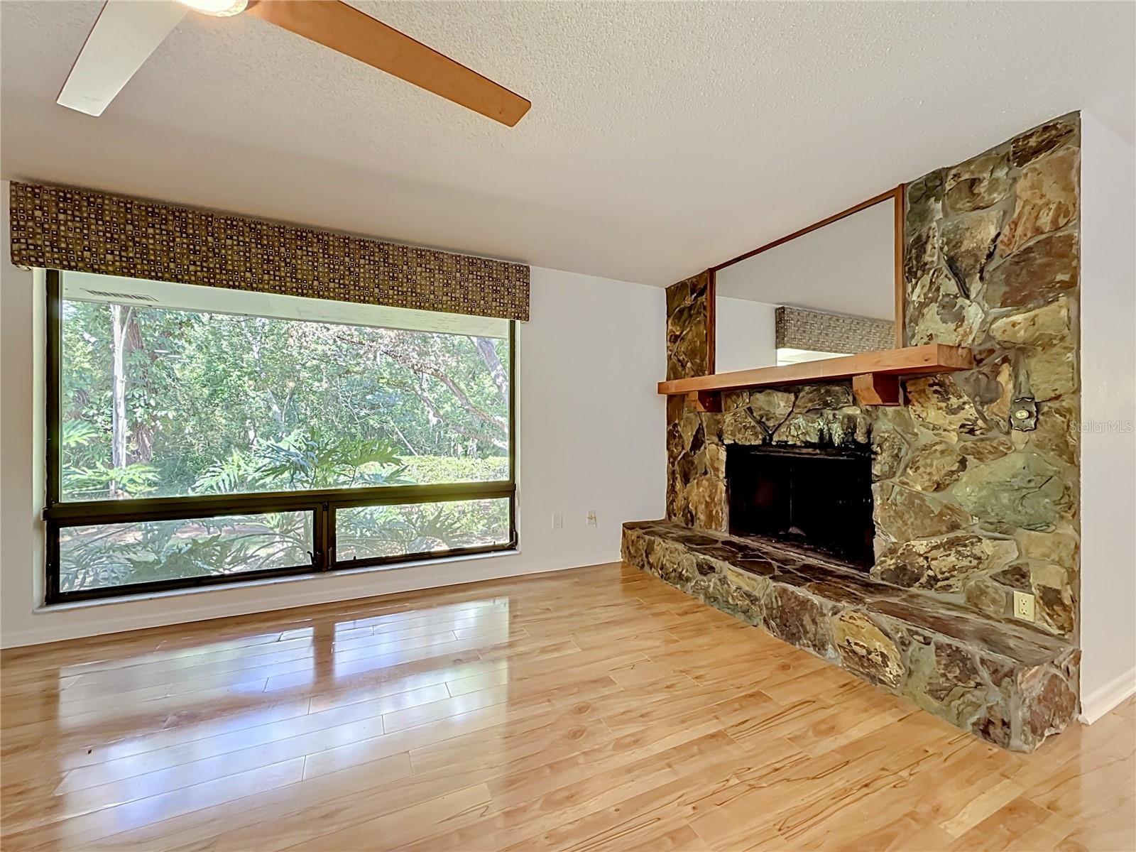 2065 BRADY DR, DUNEDIN, FL, 34698
