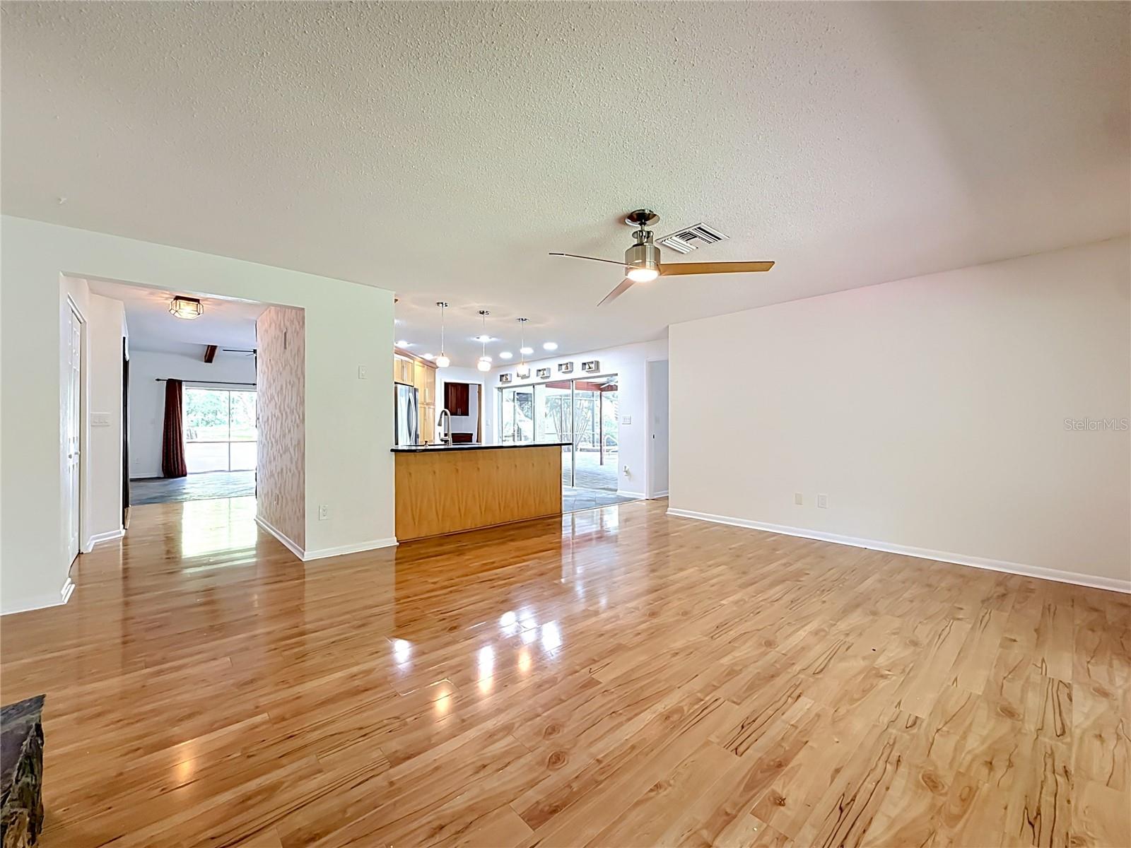 2065 BRADY DR, DUNEDIN, FL, 34698