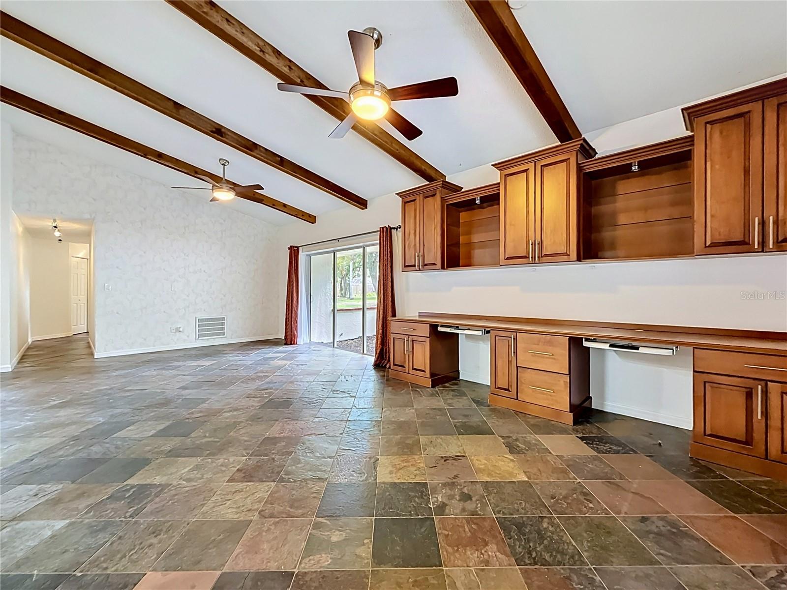 2065 BRADY DR, DUNEDIN, FL, 34698