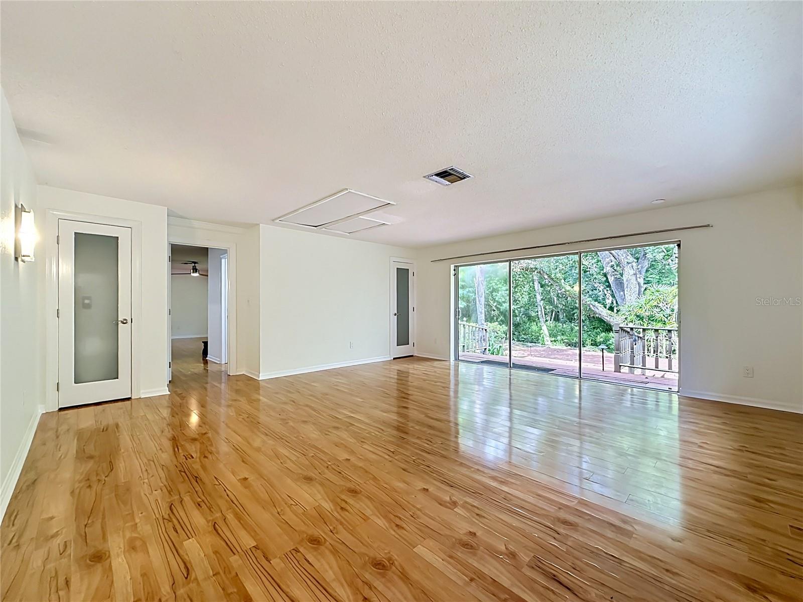 2065 BRADY DR, DUNEDIN, FL, 34698